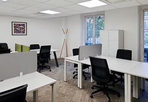 Location local commercial Paris 1er - Proche Seine