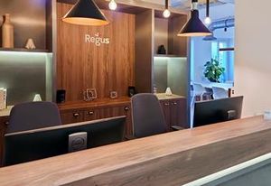 Location local commercial Paris 1er - Proche Seine