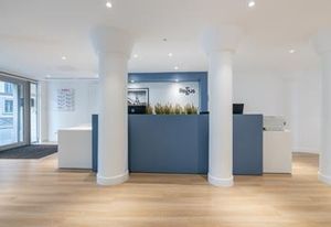 Location local commercial Paris 6 - Proche transports