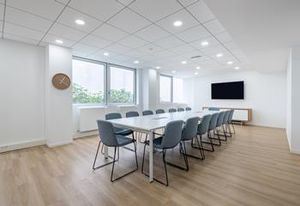 Location local commercial Paris 6 - Proche transports