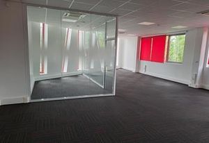 Location bureaux Tours - Quartier des 2 Lions - 10 parkings