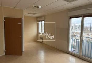 Vente bureaux Dammarie-les-Lys - Proche gare de Melun et RER D