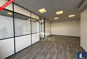 Location bureaux Villeneuve-Loubet - RN7, parkings, climatisation