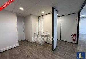 Location bureaux Villeneuve-Loubet - RN7, parkings, climatisation