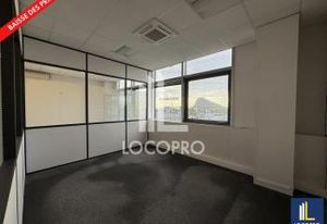 Location bureaux Villeneuve-Loubet - RN7, parkings, climatisation