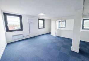 Location bureaux Saint-Avertin - Proche Tours, A10 et gare TGV
