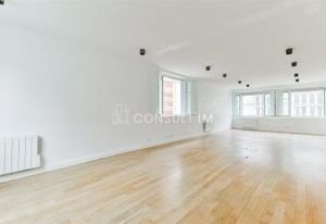 Location bureaux Paris 10, hôtel particulier réhabilité, proche transports