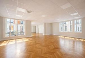 Location bureaux Paris 4 - Proche Hôtel de Ville et Châtelet