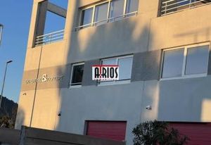 Location bureaux La Farlède - ZI, 9 parkings, accès PMR