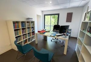Location bureau Lunel - Quai Voltaire, centre-ville