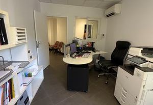 Location bureau Lunel - Quai Voltaire, centre-ville