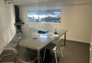 Location entrepôt + bureaux Montrabé - Proximité A68