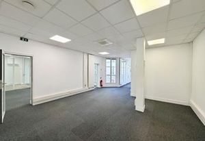Location bureaux Paris 8 - Rue Royale - Proche transports