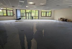 Location bureaux Saint-Étienne-du-Rouvray - Proche de nombreux parkings