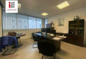 Vente bureaux Lorient - Proche gare, 5 garages