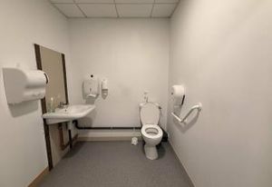 Location bureaux Beauvais - 196 m² - Site clos et sécurisé