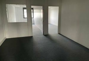 Bureaux à louer Saint-Quentin-Fallavier - Proximité gare, autoroute A43 et aéroport