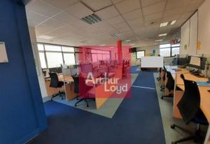 Location bureaux Cournon-d'Auvergne - Proche Zénith et autoroutes
