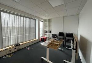 Location bureaux Quimperlé - Proche bus et lignes C, 4, 5, A