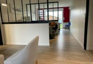 Location bureaux Quimper - Proche RN 165 et parking