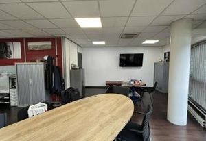 Location bureaux Saint-Aubin-sur-Gaillon - 96 m²