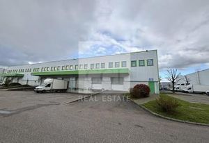 Local d'activités à louer Genas - Proche Rocade Est et A43