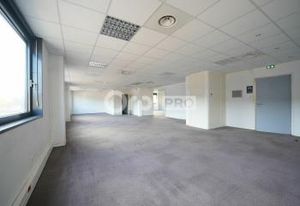 Bureaux à louer Saint-Quentin-Fallavier - Proche A43, E70 et gare