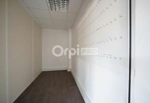 Bureaux à louer Saint-Quentin-Fallavier - Proche A43, E70 et gare