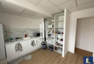 Location bureau Saint-Laurent-du-Var - Proche A8 et aéroport Nice Côte d'Azur