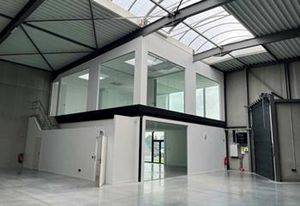 Location entrepôt Carvin - 7,50 m de hauteur sous plafond
