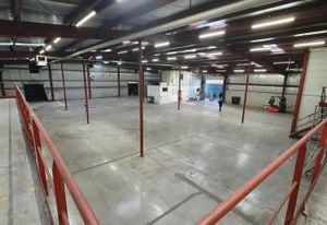 Bâtiment indépendant à vendre Gières - Accès direct