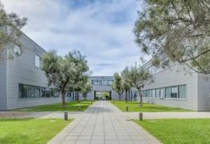 Location bureaux Marseille 16 - Proche A55, parc clos et arboré