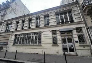 Location bureaux Paris 17 - Immeuble indépendant et climatisé