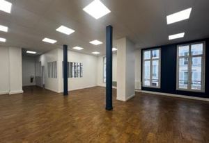 Location bureaux Paris 17 - Immeuble indépendant et climatisé