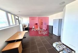 Bureaux à louer Beaumont - Proche axes autoroutiers