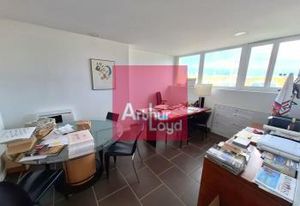 Bureaux à louer Beaumont - Proche axes autoroutiers