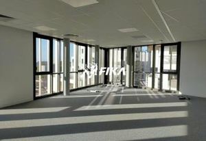 Location bureaux Bordeaux Euratlantique - Proche gare Saint-Jean et trams C/D