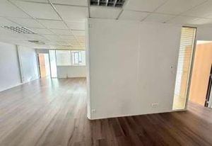 Location bureau Courcouronnes - Proche transports en commun