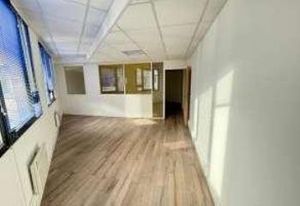 Location bureau Courcouronnes - Proche transports en commun