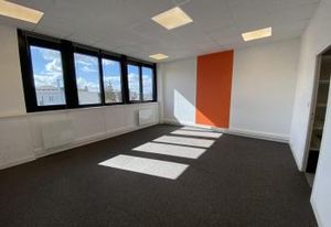 Vente bureau Chartres centre - Place des Epars