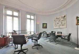 Location local pro Paris 8 près métro Saint-Philippe-du-Roule