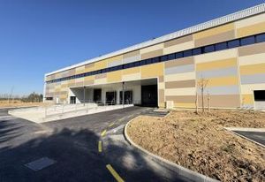 Location local d'activité Plaisir - Proche A12/A13