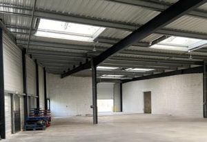 Location local d'activité Dreux - Proche N12 - État neuf