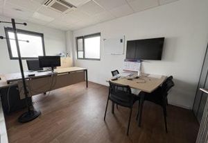 Location locaux d'activité Albert - Bureaux et stockage