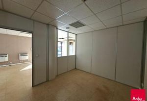 Vente local commercial angle de rue centre-ville du Mans