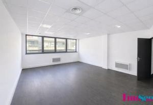 Location bureau Mérignac centre - Tram A et bus à proximité