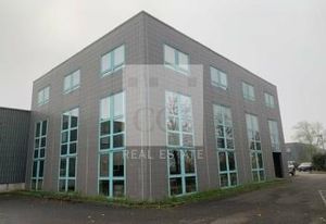 Vente bureaux Bron - Proche A43, Aéroport St Exupéry et tram T5