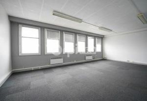 Location bureaux Vénissieux - Proche D383, D95, D307 et bus 35