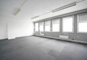 Location bureaux Vénissieux - Proche D383, D95, D307 et bus 35