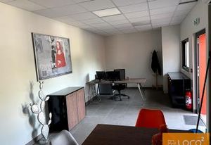 Local d'activité à louer Villeneuve-Tolosane - Proximité A64